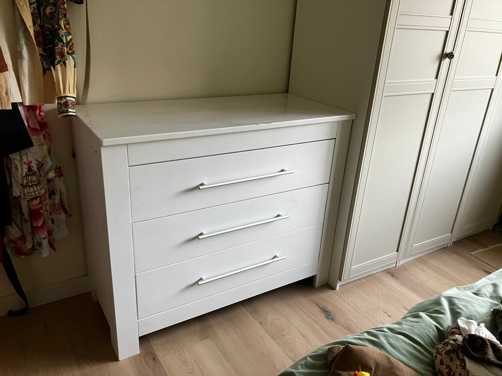 Houten witte commode, Ophalen, Gebruikt, 50 tot 70 cm, 100 cm of meer