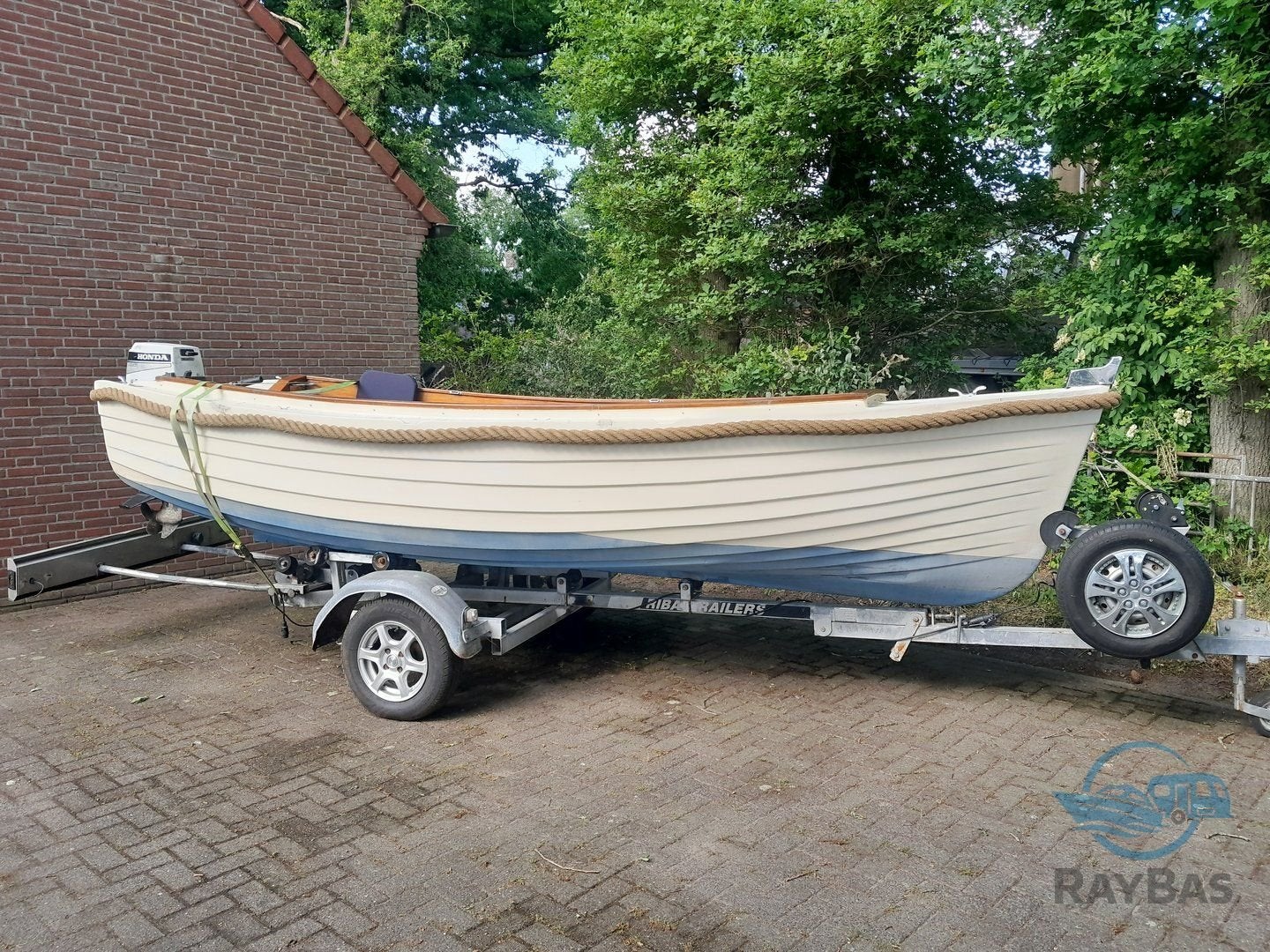 Grote overnaadse sloep / 8 pers / 15 pk Honda / 2-cilinder /, Gebruikt, -, -, -