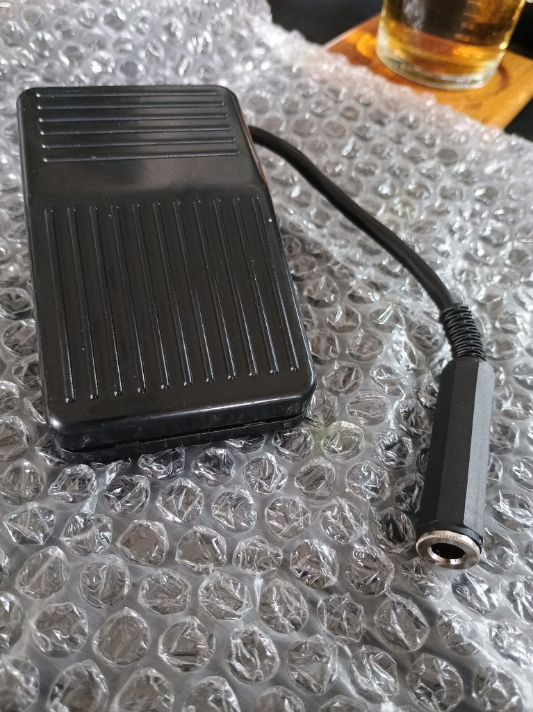Nieuwe VOETSCHAKELAAR voor zender, Telecommunicatie, Zenders en Ontvangers, Ophalen of Verzenden, Nieuw, Zender