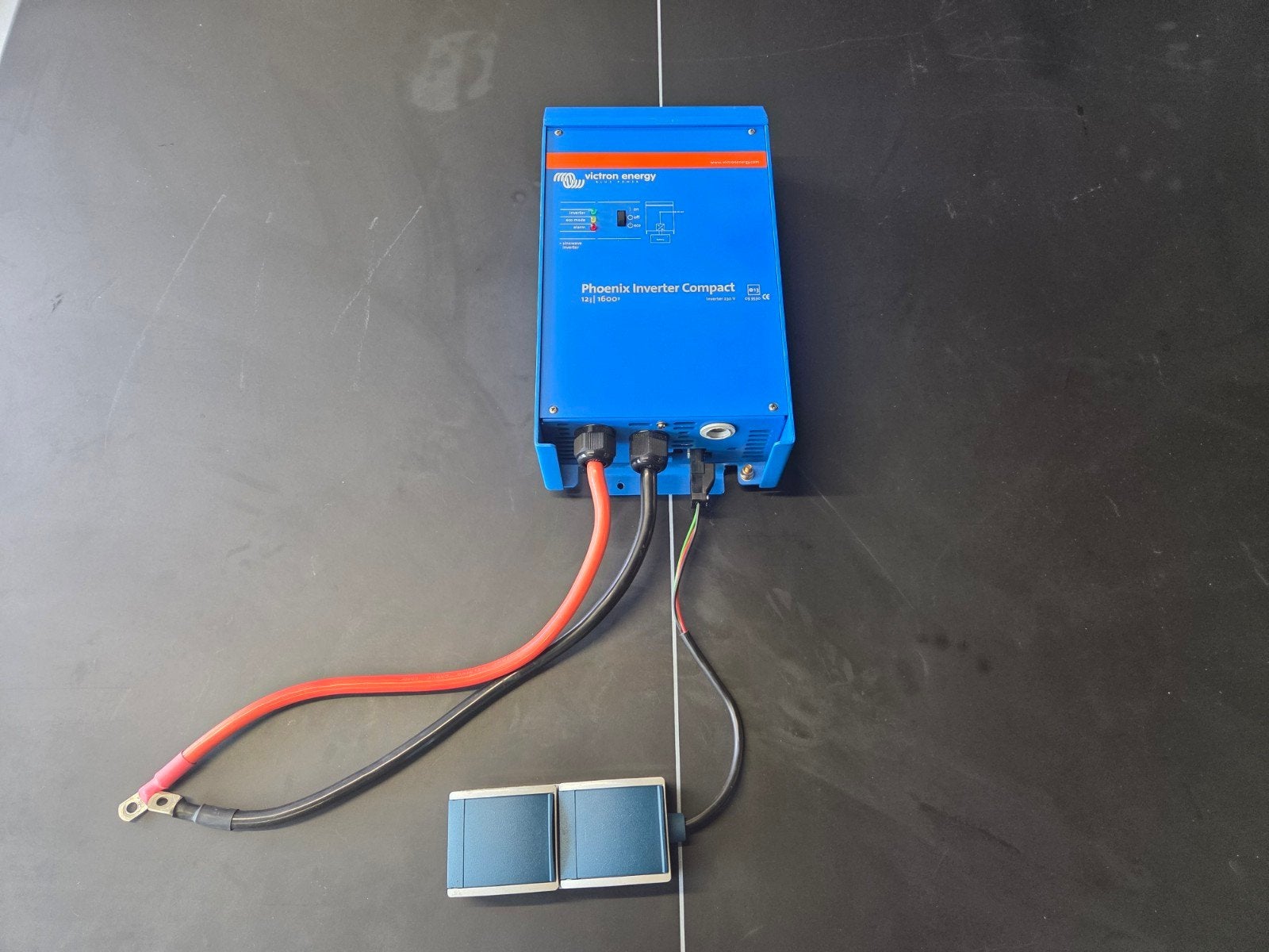 Victron 12V 1600 watt omvormer Zuivere sinus inverter, Ophalen