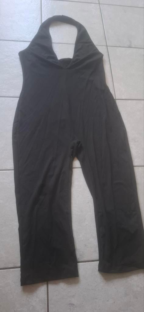 Zwarte Halter Jumpsuit - Comfortabel en Stijlvol maat L, Kleding | Dames, Jumpsuits, Maat 38/40 (M), Zwart, Ophalen of Verzenden