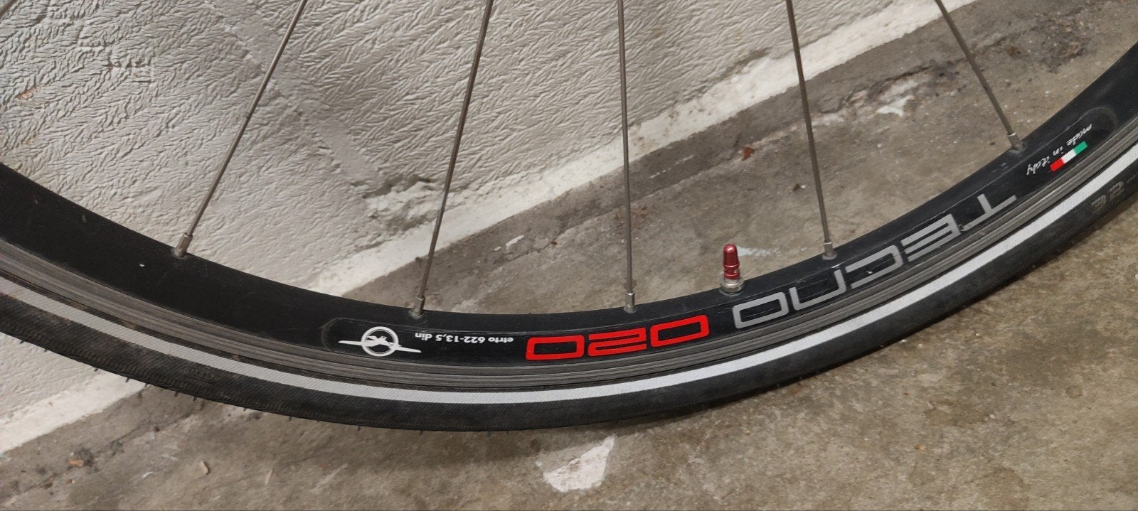 TECNO D20 Wiel met band - Zo goed als nieuw, Ophalen of Verzenden
