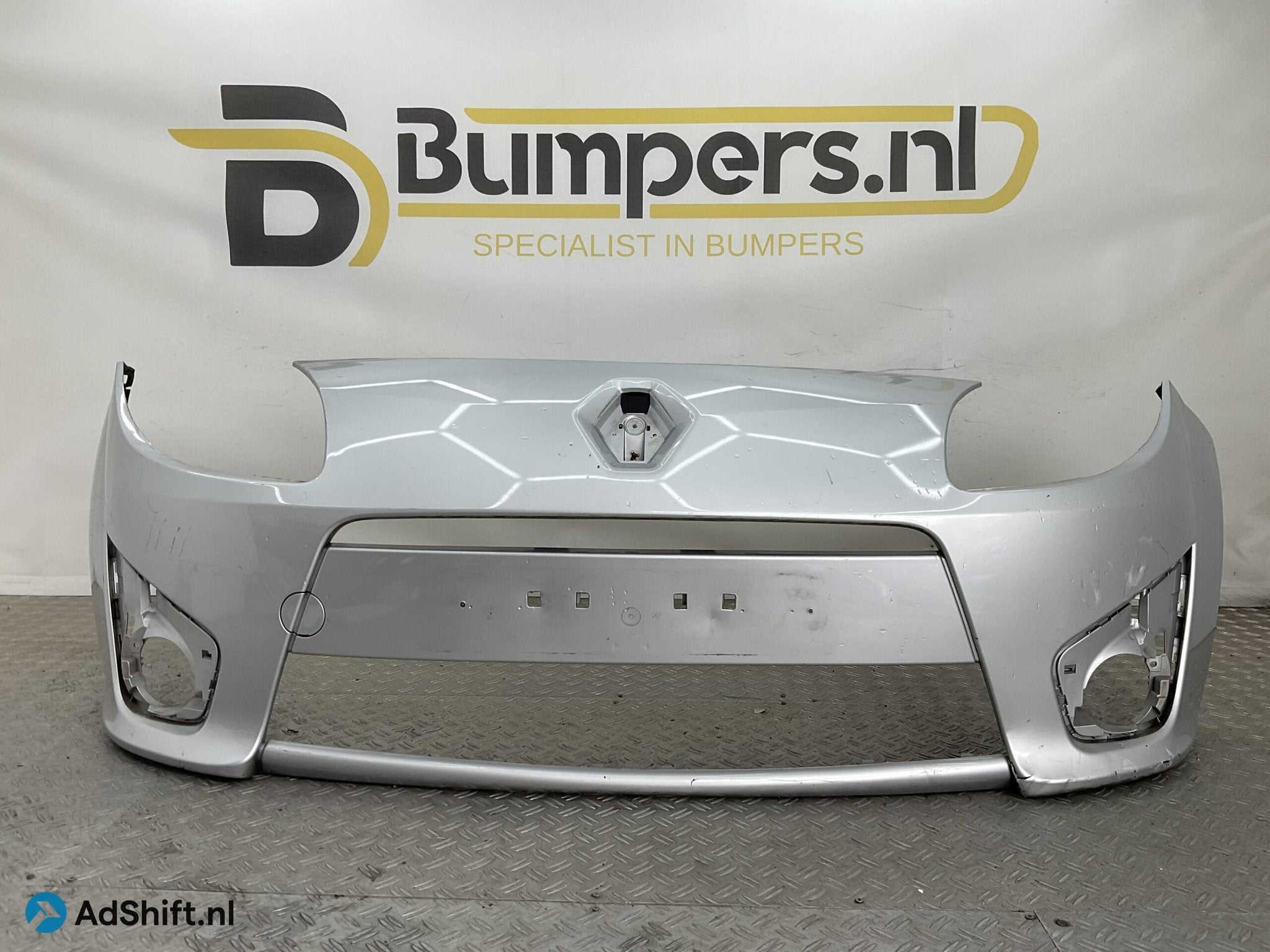 BUMPER Renault Twingo 2 GT 2007-2013 8200649327 VOORBUMPER F, Auto-onderdelen, Carrosserie en Plaatwerk, Bumper