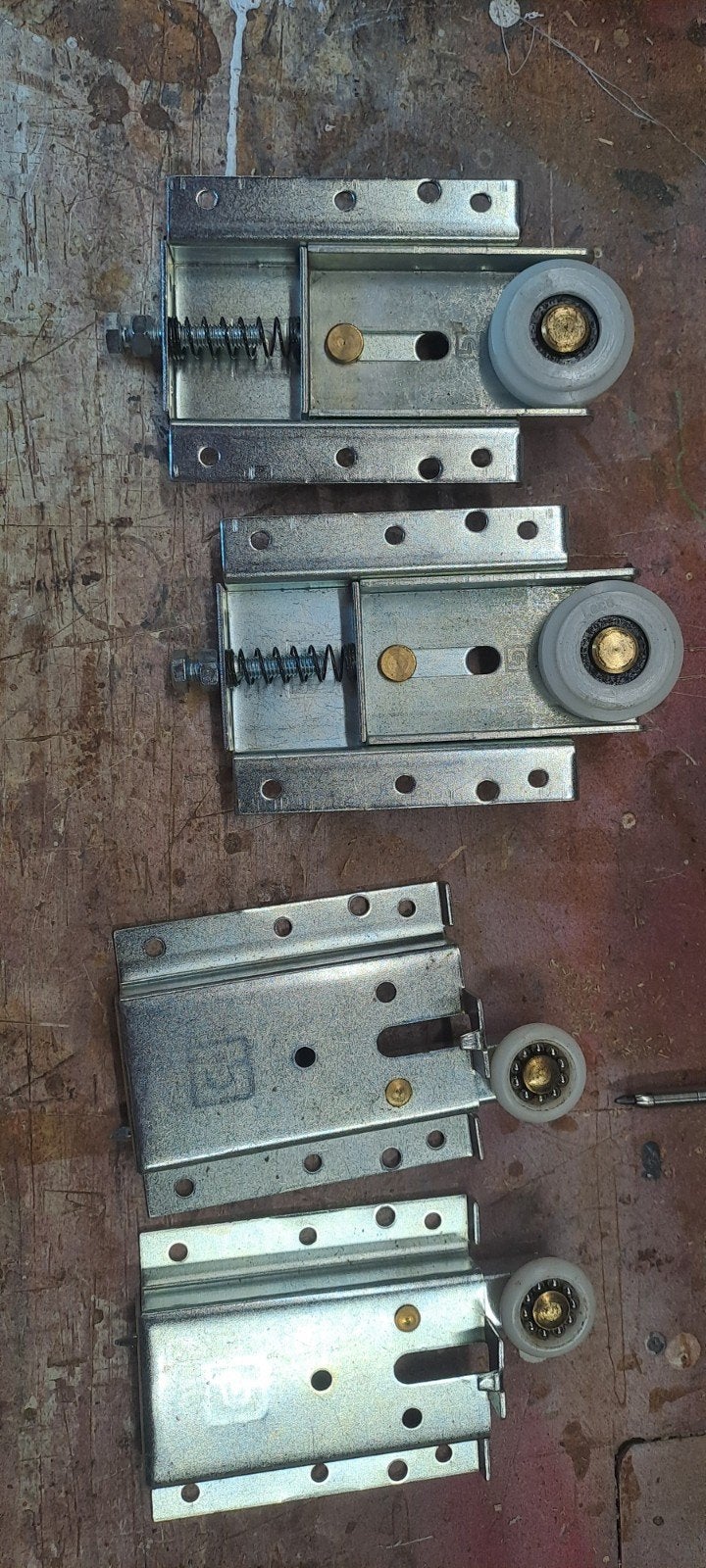 Rollers voor schuifdeur of schuifwand, Doe-het-zelf en Verbouw, Hang- en Sluitwerk, Ophalen of Verzenden, Zo goed als nieuw