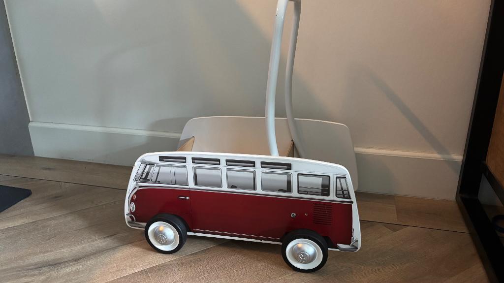 Collectors item Loopwagen klassieke Volkswagen bus, Ophalen, Zo goed als nieuw, Duw- of Trekspeelgoed