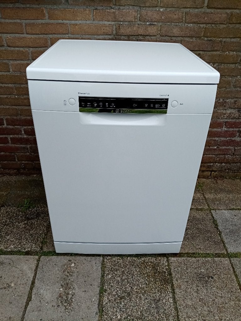 Bosch Vaatwasser SilencePlus serie 4 (Nieuwstaat), Ophalen, Energieklasse A of zuiniger, Minder dan 10 liter, Zo goed als nieuw
