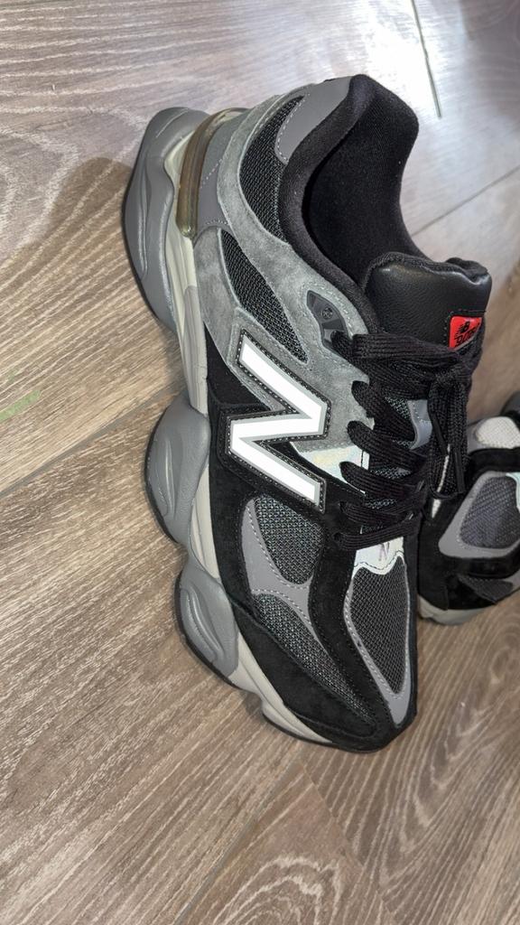 New balance 9060 maat 45, Ophalen of Verzenden, Nieuw