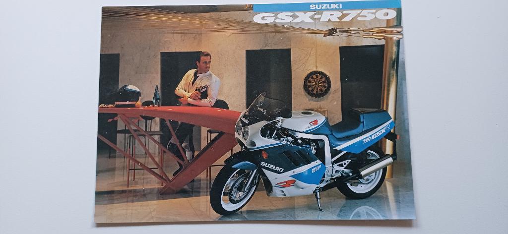 Originele folder Suzuki GSX-R 750 1989, Ophalen of Verzenden, Suzuki