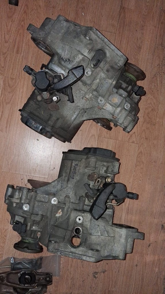 Te koop: 2x 02A CTN versnellingsbak (tdi), Ophalen, Gebruikt, Seat