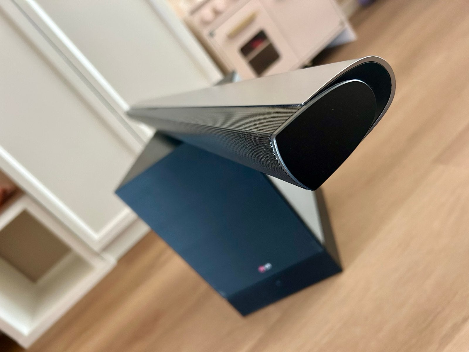 LG Soundbar met externe subwoofer en muursteun, Ophalen, Bluetooth, Gebruikt