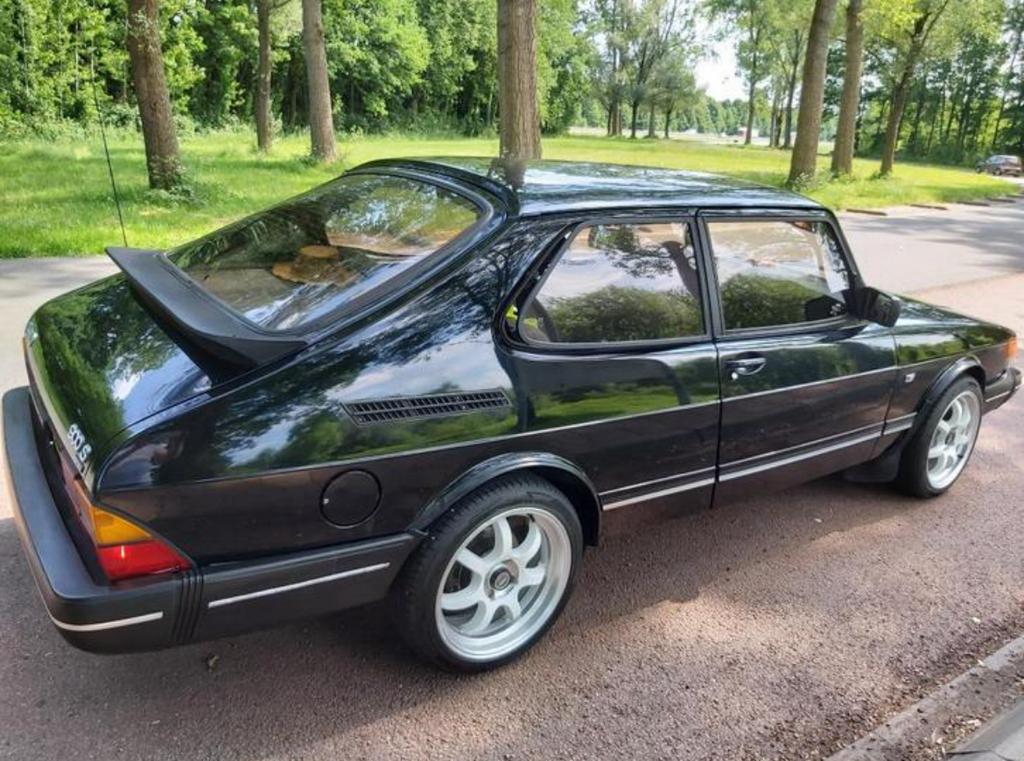 Saab 900 2.0 16 S HB U9 1991 Zwart, Auto's, Saab, Voorwielaandrijving, 4 cilinders, Zwart, Origineel Nederlands