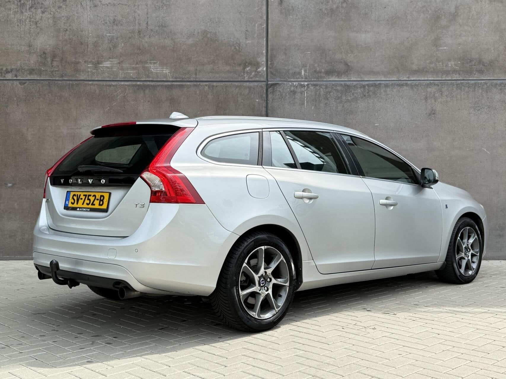 Volvo V60 2.0 T3 Ocean Race | Trekhaak | Riem vervangen | AP, Voorwielaandrijving, Gebruikt, 4 cilinders, Leder