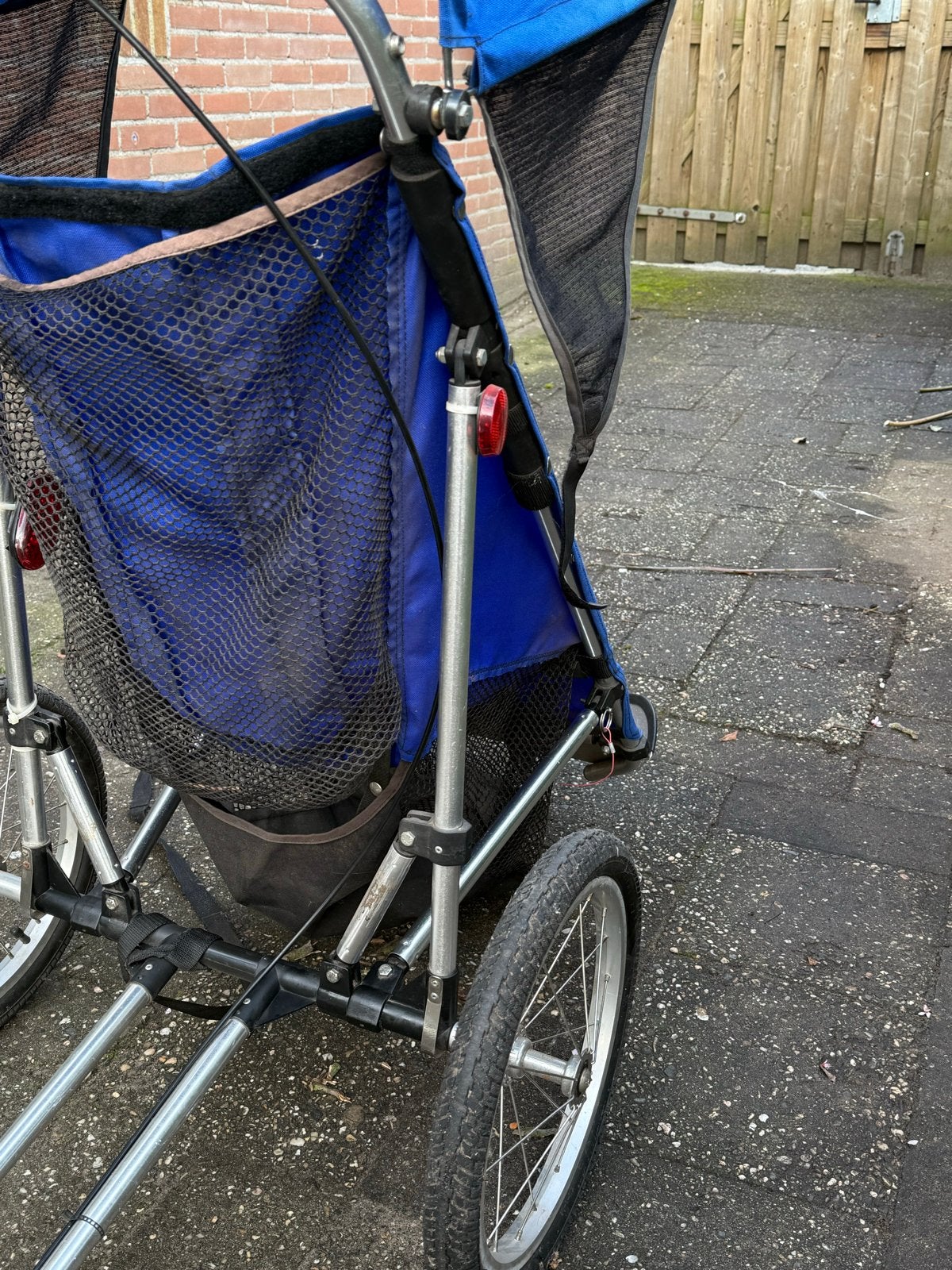 Foto 11 van Fietsaanhanger kinderen Special Needs hondenkar kar honden