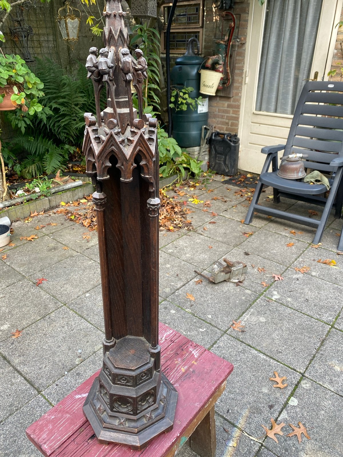Antiek houten beeld van Maria in gotische nis, Antiek en Kunst, Handgemaakt, Beeld, Hout, Bruin