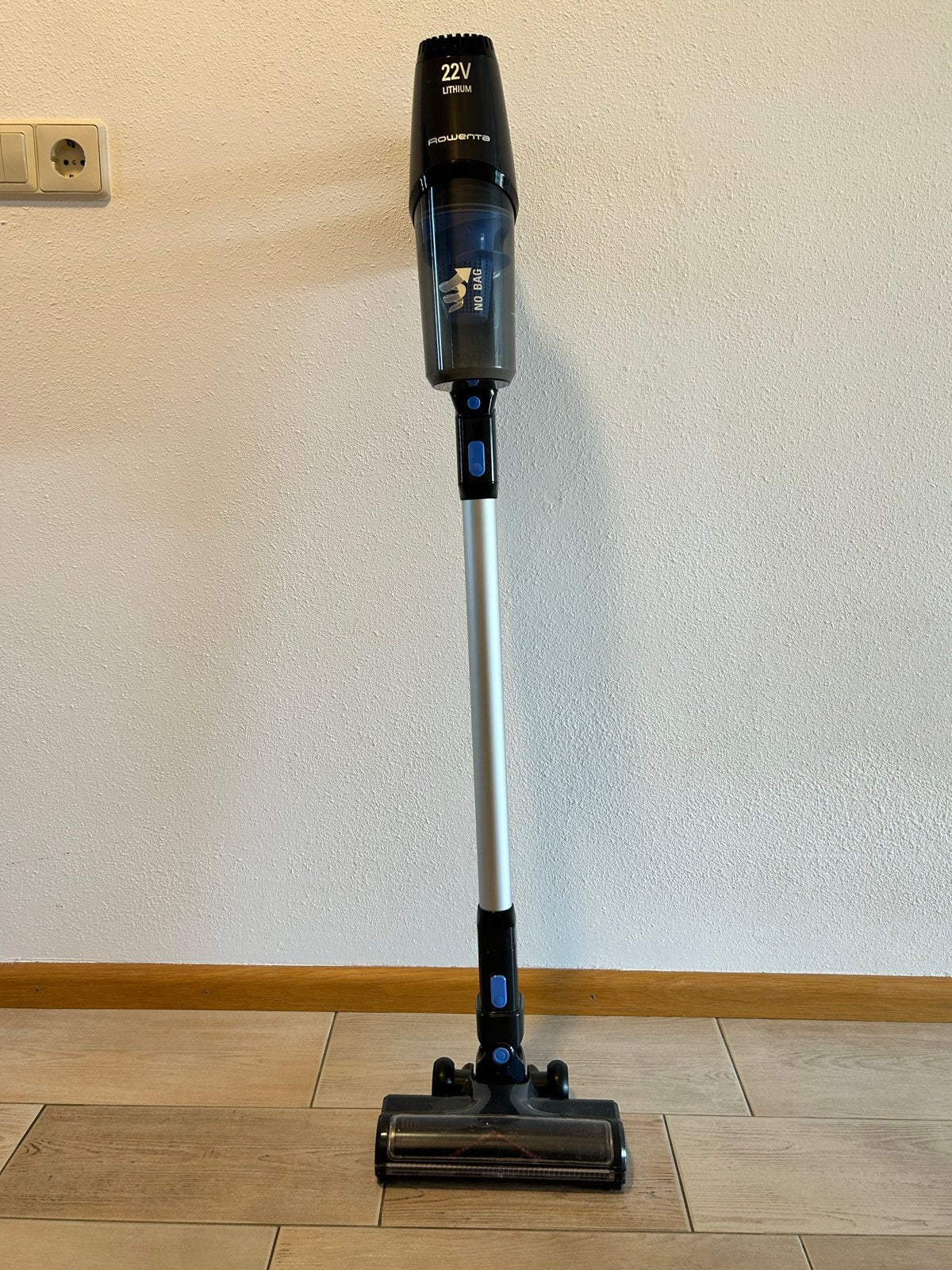 Rowenta RH6921WO Steelstofzuiger met 2 extra filters, Draadloos, Zo goed als nieuw, Reservoir, Steelstofzuiger