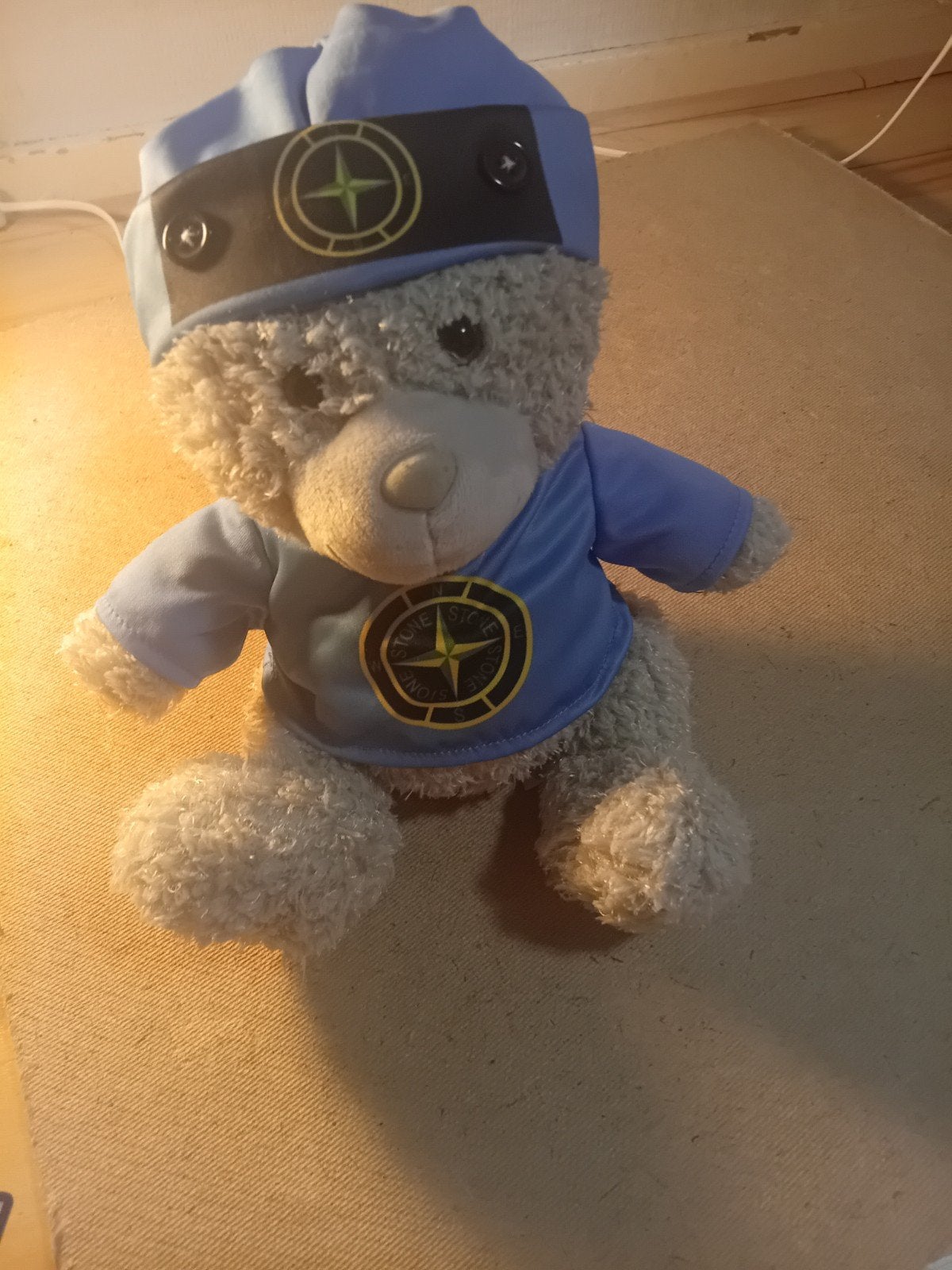 Stone Island Beer Knuffel - Zo goed als nieuw, Overige merken, Overige karakters, Beer, Blauw
