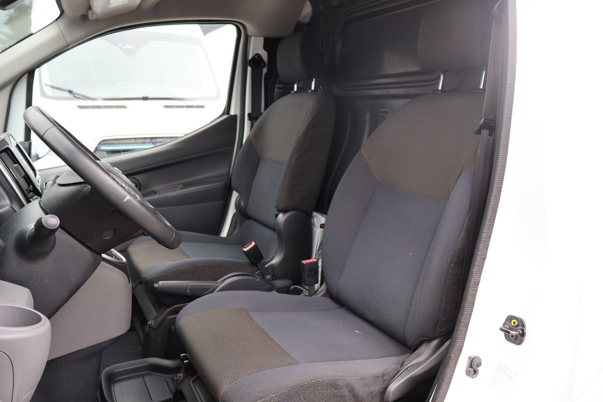 Nissan E-NV200 Business 40 kWh (bj 2020), Auto's, Gebruikt, Wit, Origineel Nederlands, 2 stoelen