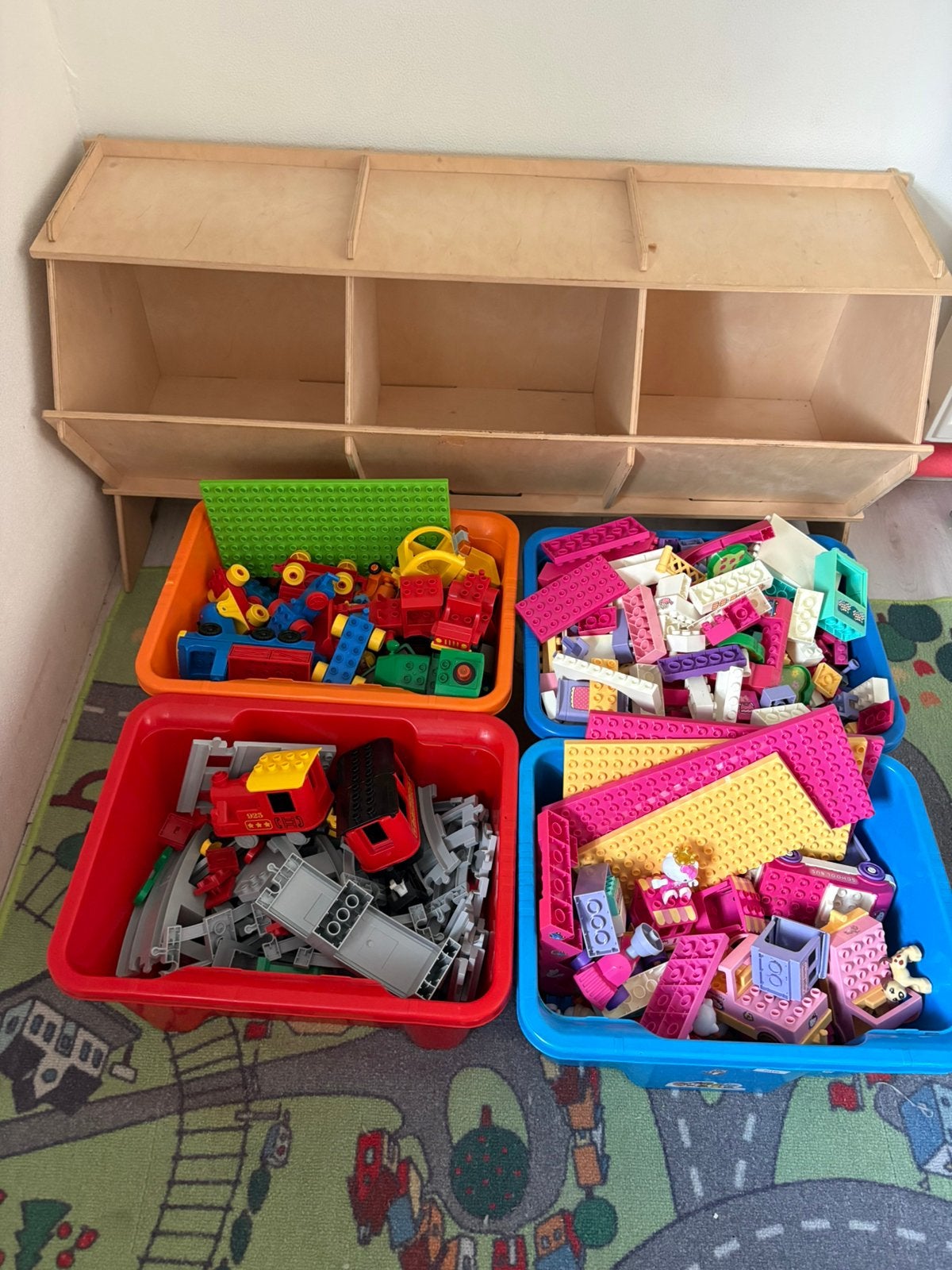 Mooie opberg bak/tafel met duplo, Ophalen, Gebruikt
