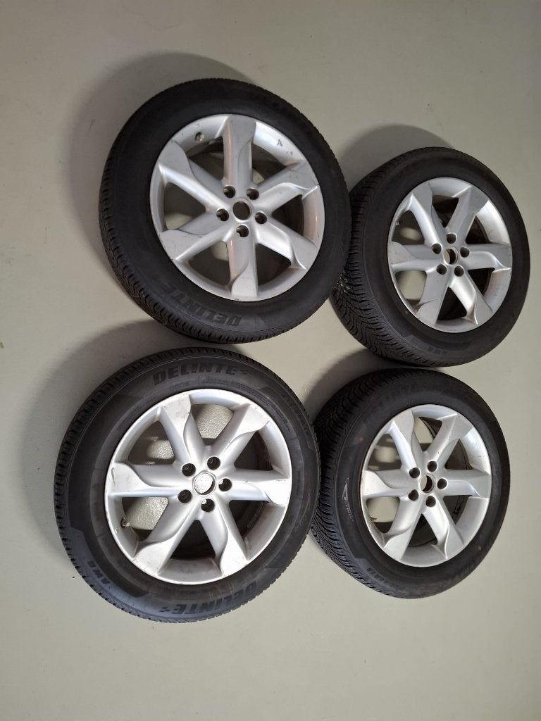 Nissan set 7.5 x 18 all season banden 225/60-18 6 mm 2024