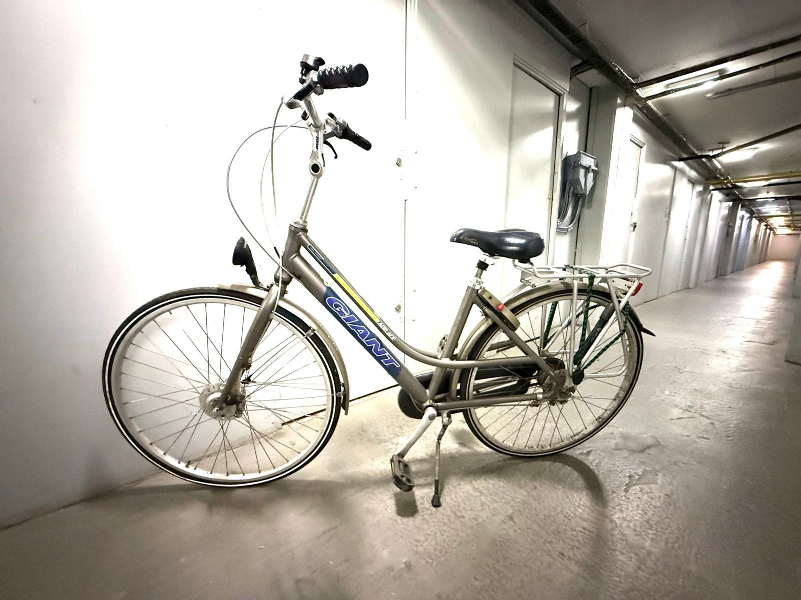 Giant Adelaide damesfiets - In zeer goede staat, Fietsen en Brommers, Ophalen, Gebruikt, Velgrem, Versnellingen