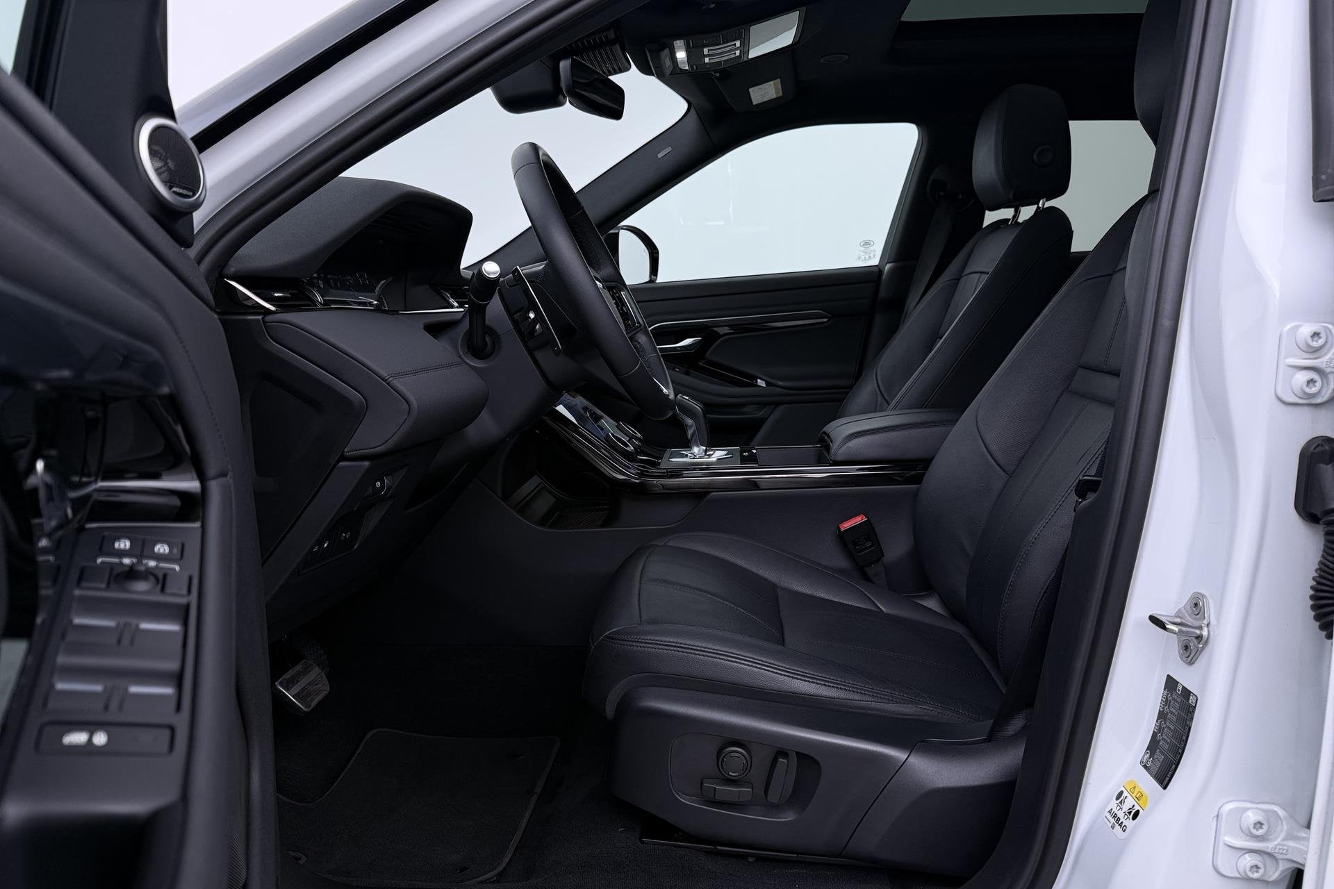 Land Rover Range Rover Evoque P300e R-Dynamic HSE | Meridian, Auto's, Automaat, 309 pk, Stof, 15 kWh