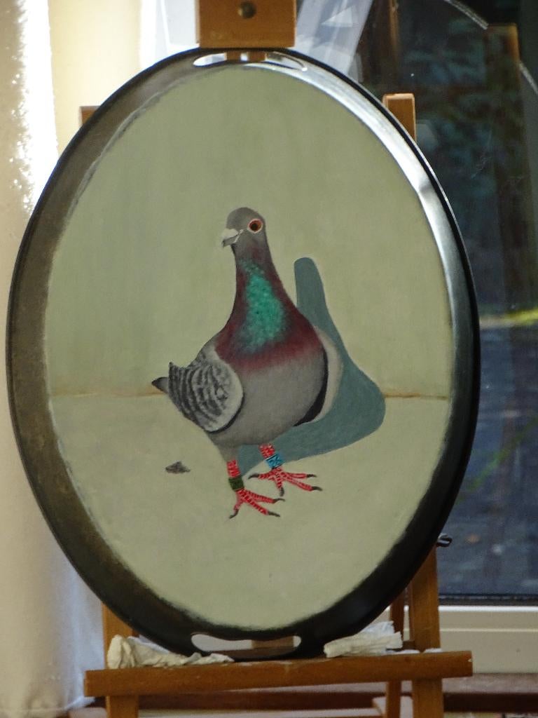 duif geschilderd  op  een blad ., Dieren en Toebehoren, Vogels | Duiven, Geslacht onbekend, Overige soorten