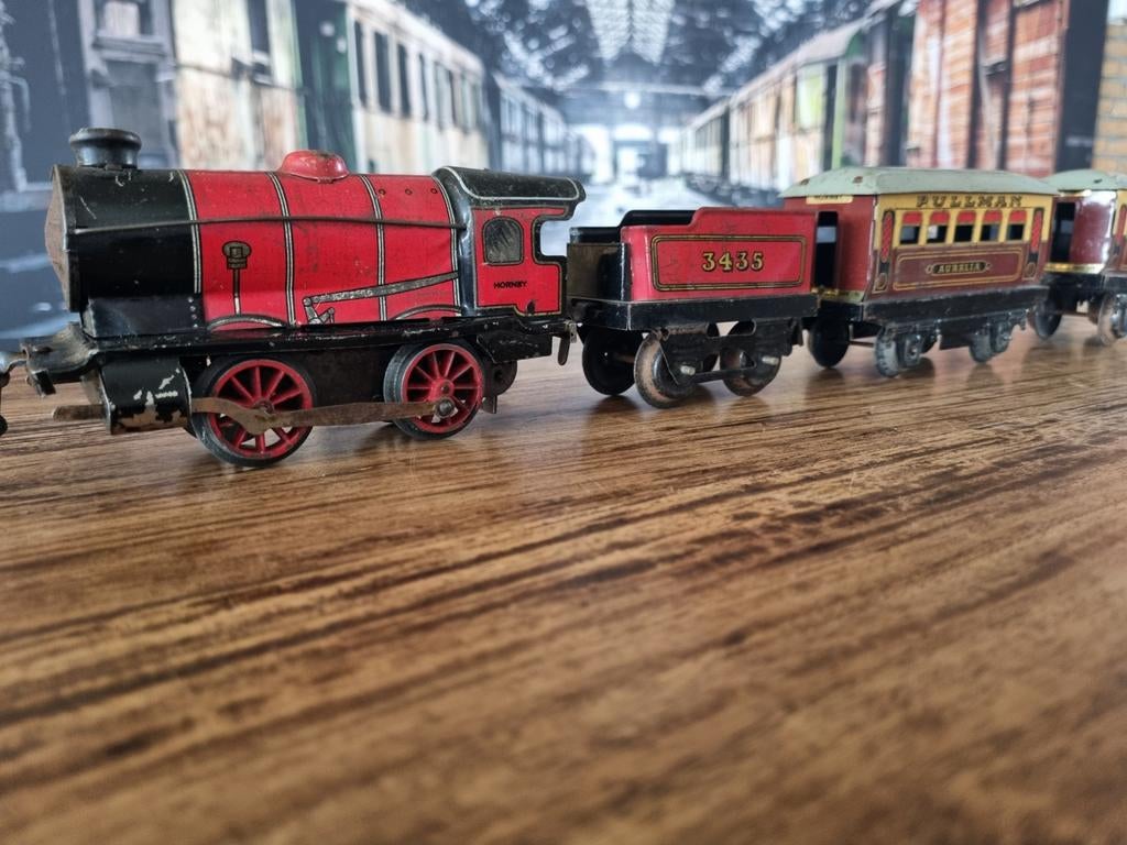 Vintage Hornby Treinset - Locomotief en Wagons, Hobby en Vrije tijd, Modeltreinen | H0, Gebruikt, Locomotief, Gelijkstroom, Ophalen of Verzenden