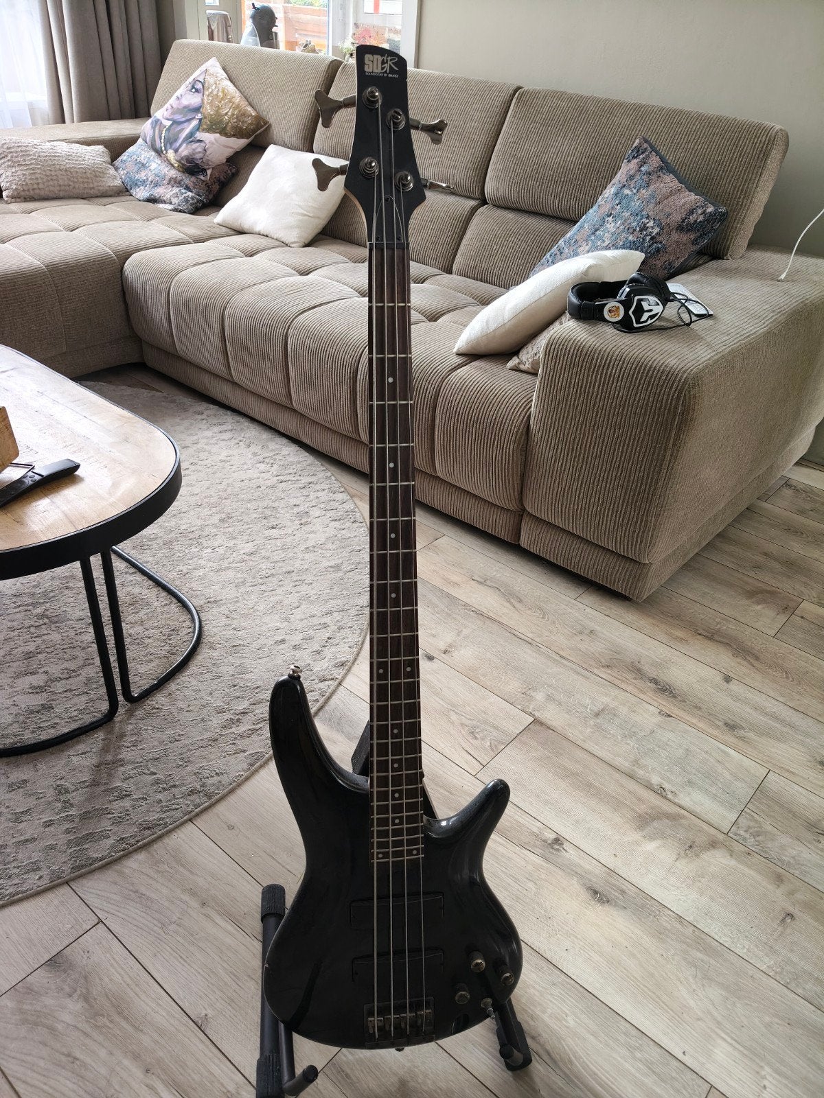 Ibanez 4 snarige basgitaar inclusief standaard te koop, Ophalen, Gebruikt, Elektrisch