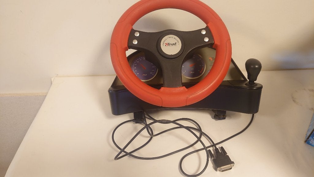 Trust Formula 1 Race master 2 racestuur met pedalen., Spelcomputers en Games, Ophalen of Verzenden, Overige merken, Zo goed als nieuw