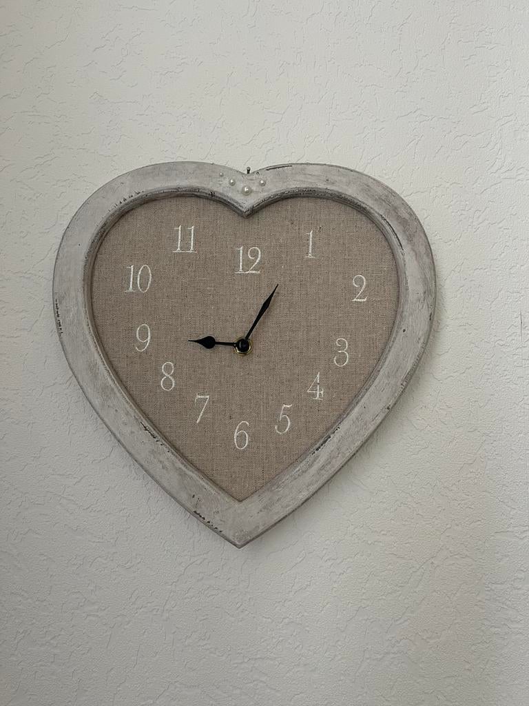 Wandklok brocante, Huis en Inrichting, Woonaccessoires | Klokken, Ophalen, Zo goed als nieuw, Wandklok