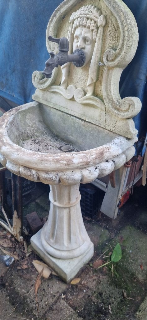 Prachtige betonnen tuinfontein op sokkel+rugwand (brocante), Ophalen, Gebruikt, Beton, Fontein