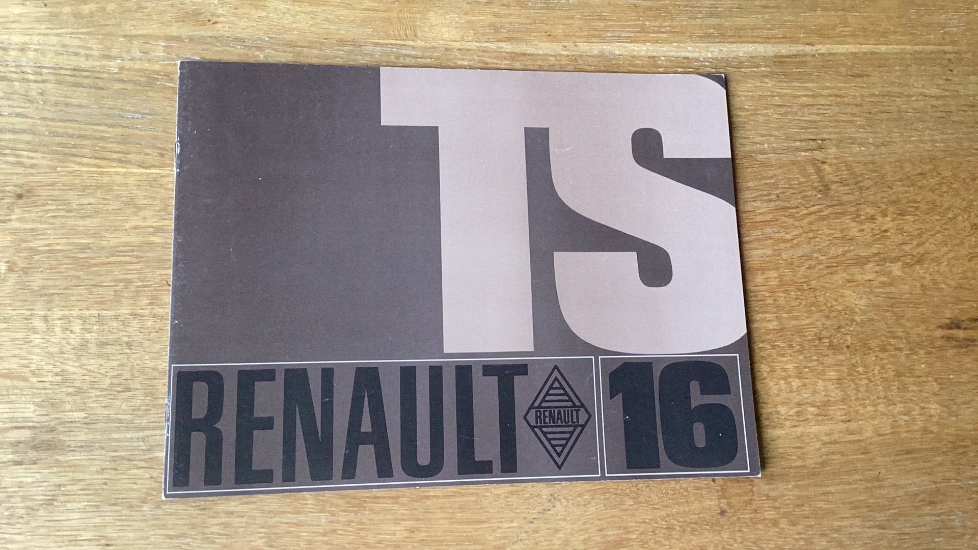 Renault 16 TS Brochure - Origineel uit de jaren '70, Ophalen of Verzenden, Gelezen, Renault