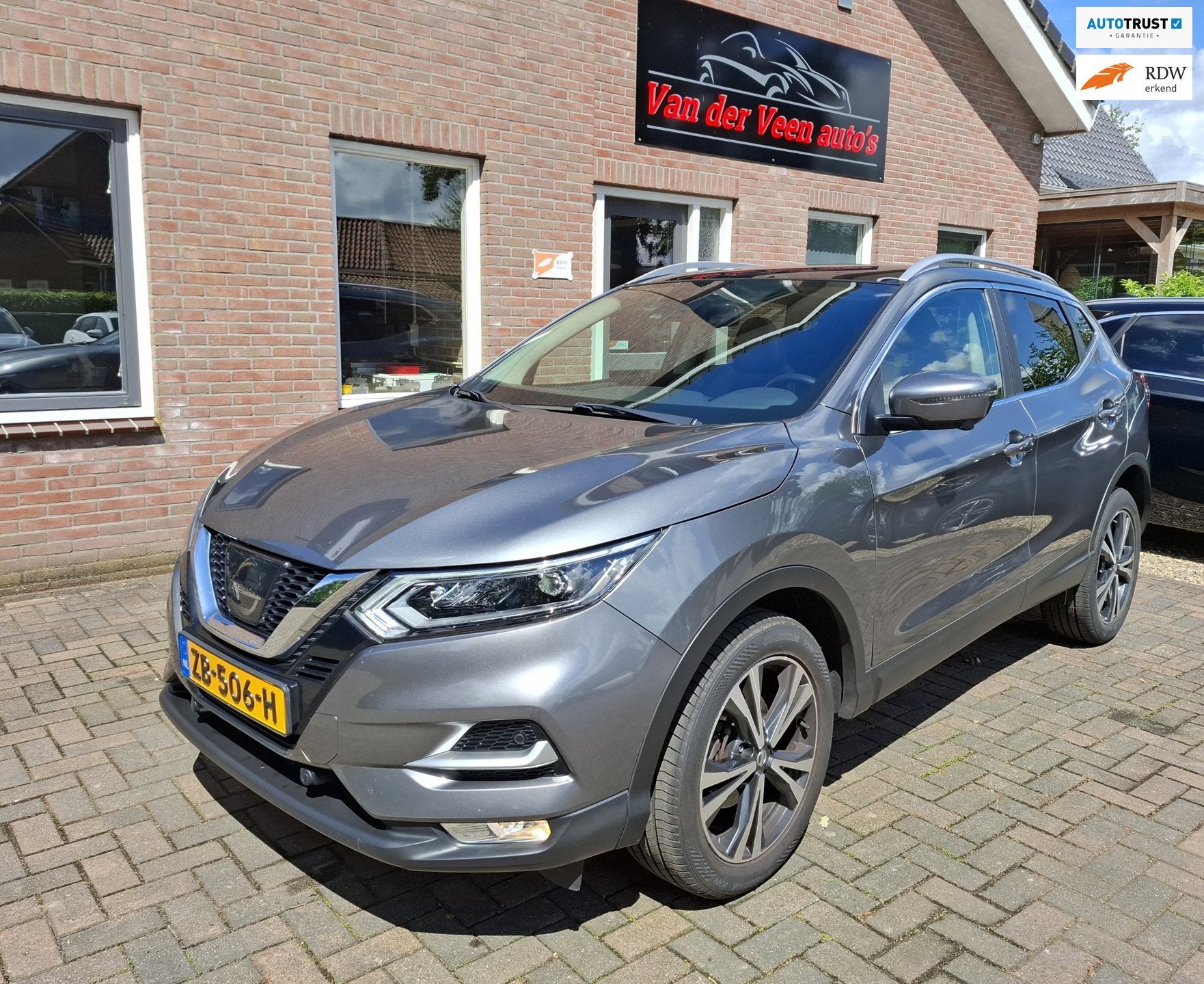 Nissan Qashqai 1.2 Tekna. Goed onderhouden o.a. nwe distribu, Voorwielaandrijving, Gebruikt, 4 cilinders, 116 pk