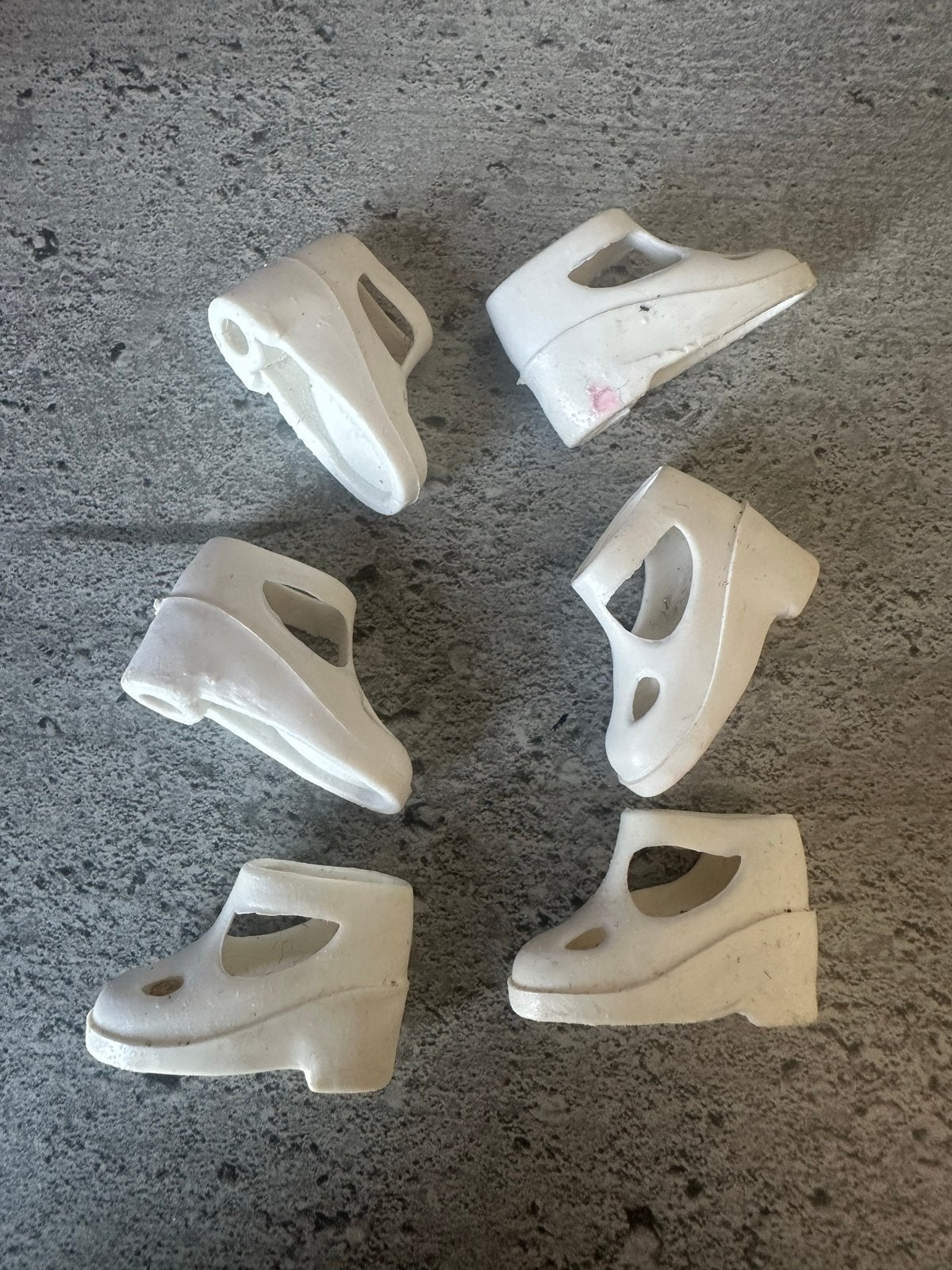 Fleur Set van 6 Barbie schoenen - wit, Verzamelen, Ophalen of Verzenden, Gebruikt