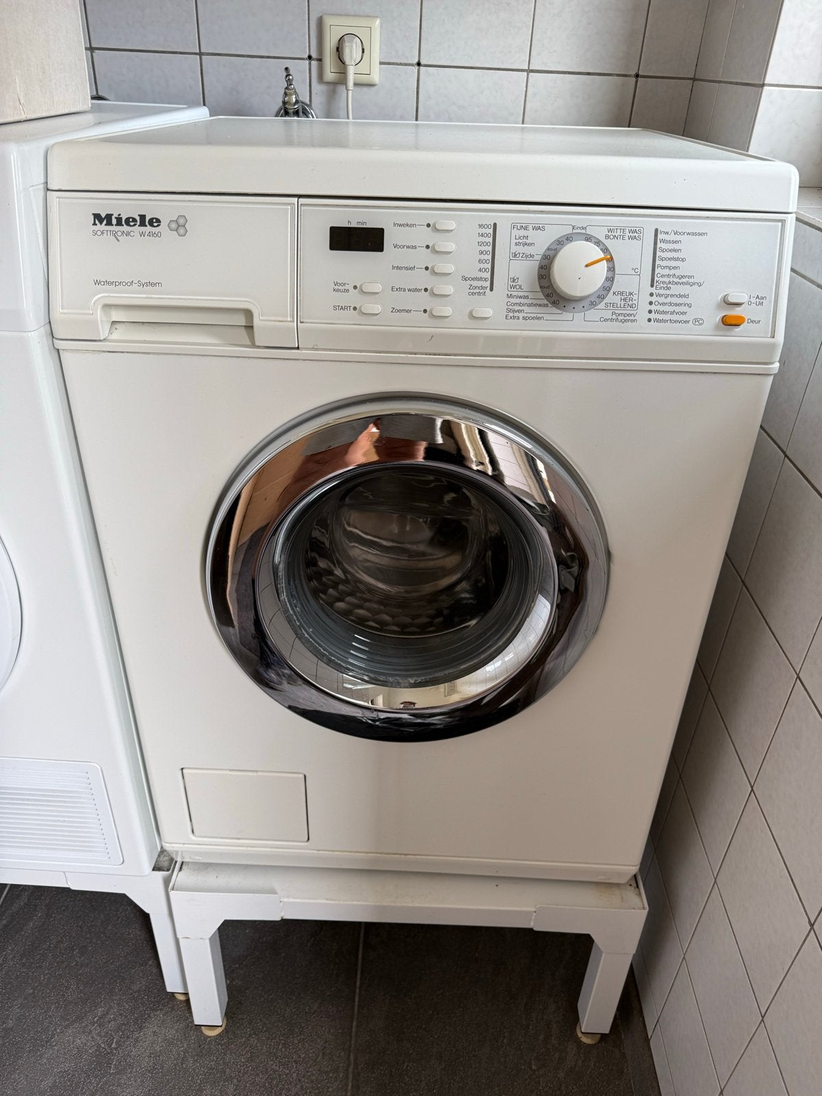 Goed werkende Miele Softtronic W4160 wasmachine