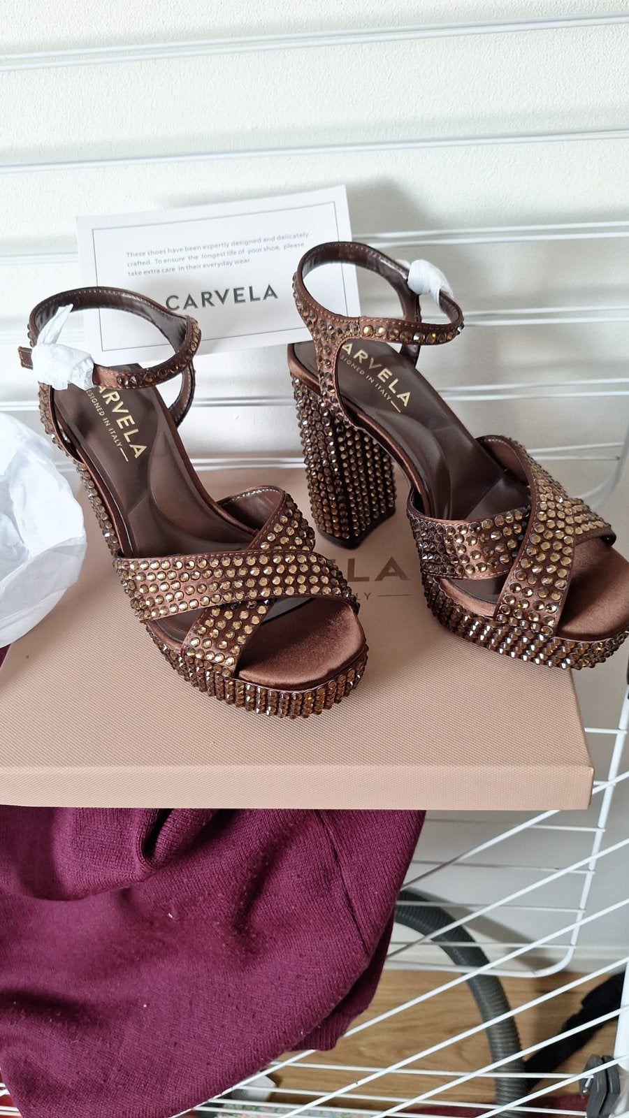 Nieuwe CARVELA high heels maat 36., Bruin, Ophalen of Verzenden, Zo goed als nieuw, Schoenen met hoge hakken