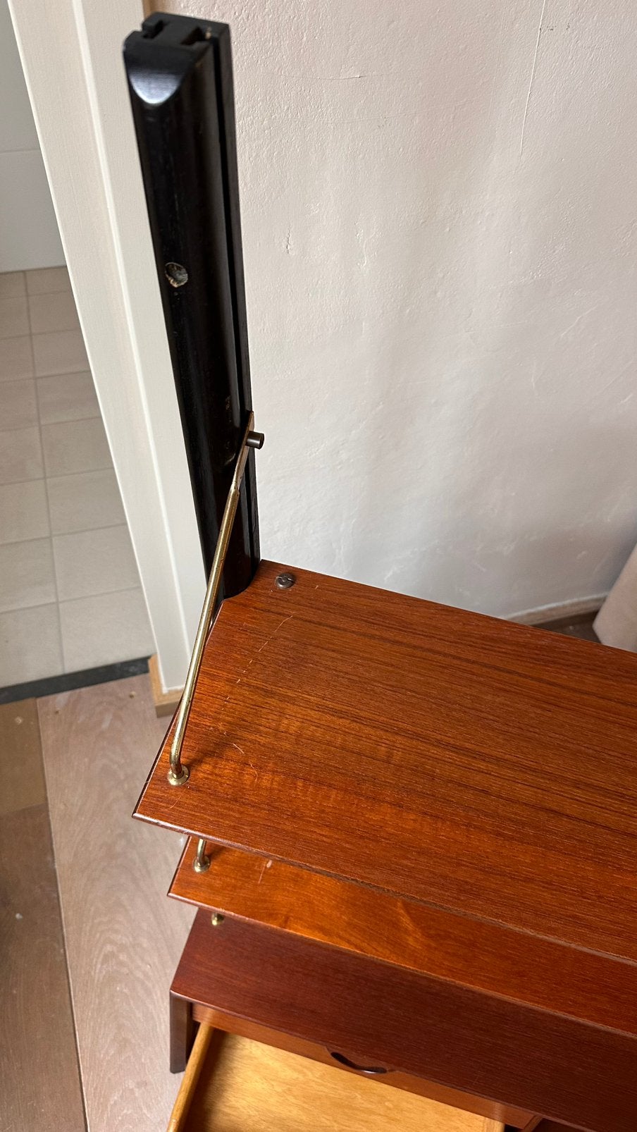 Foto 5 van Louis van Teeffelen wandkast in zeer goede staat