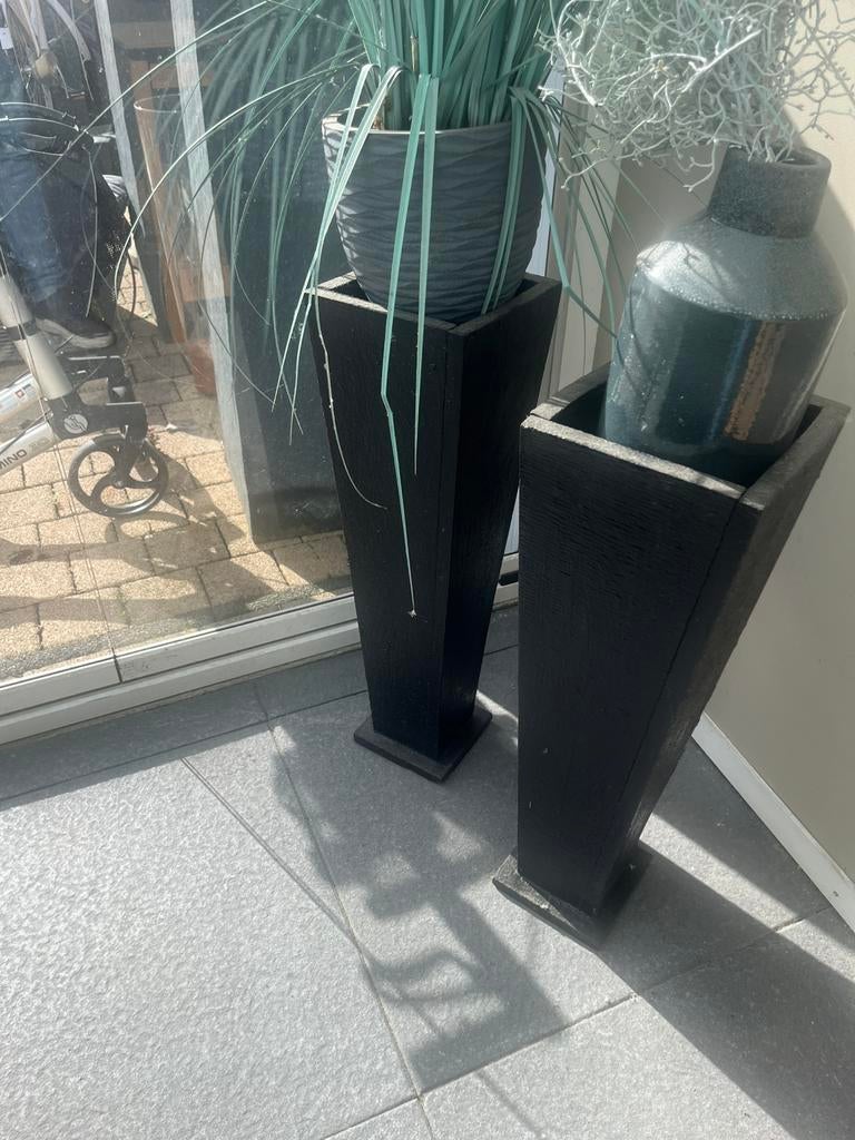 Plantenbak zwart 2x 70cm hoog, Tuin en Terras, Bloembakken en Plantenbakken, Ophalen, Zo goed als nieuw, Rond, Kunststof