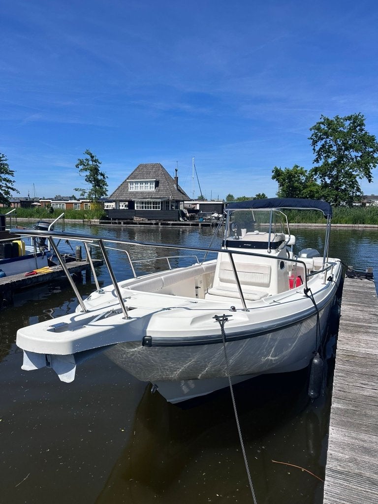 Boston Whaler Outrage 26 – Twin Honda BF200 4-takt, Overige merken, Gebruikt, 400 pk, 8 m