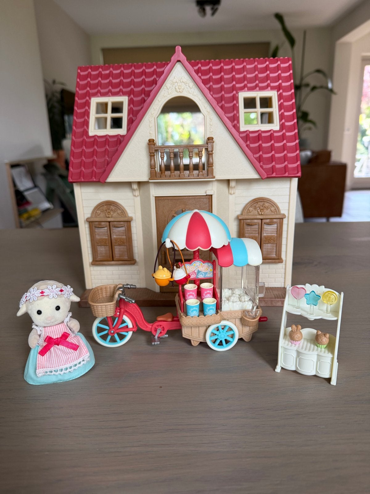 Sylvanian Families Schaapje met IJscokar en Accessoires, Ophalen of Verzenden, Zo goed als nieuw, Jongen of Meisje