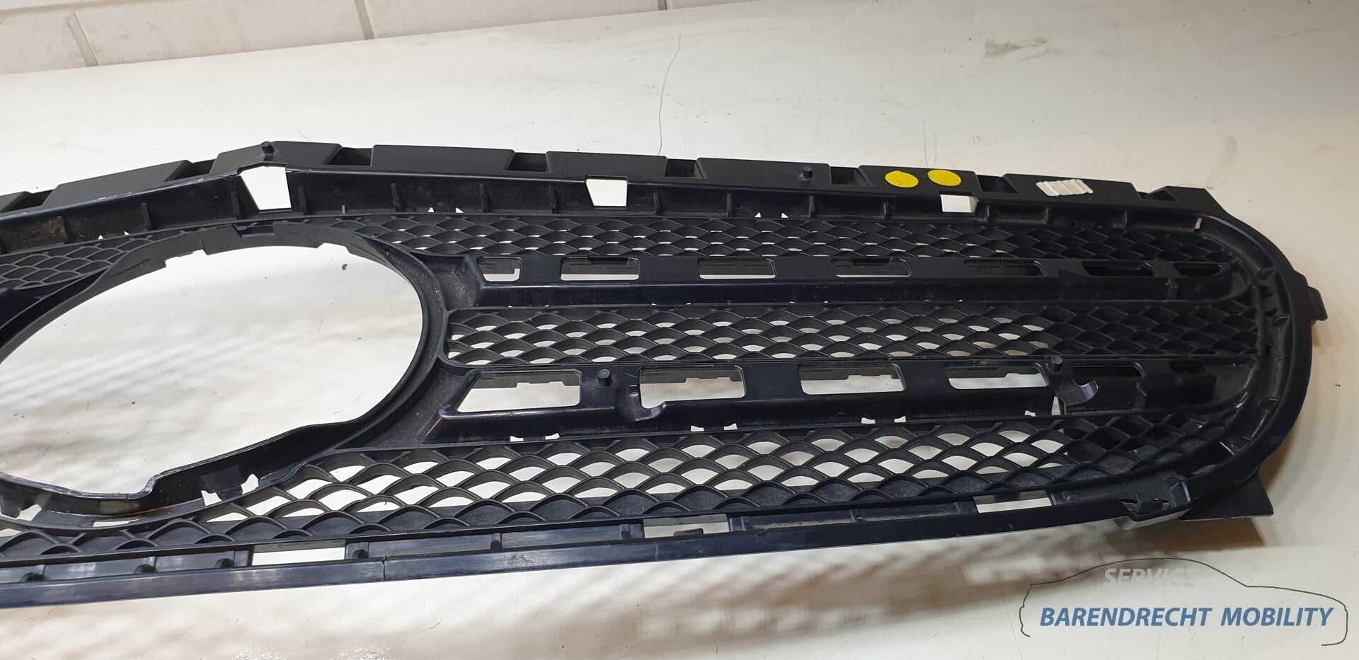 Radiateur grille Mercedes B klasse W246 A2468880538 grill zw, Auto-onderdelen, Gebruikt, Mercedes-Benz AG, Mercedes-Benz, Ophalen of Verzenden