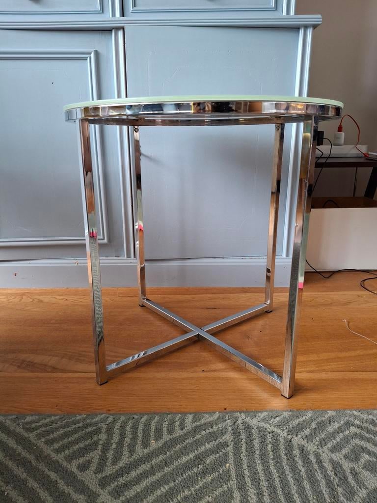 Bijzettafel, Minder dan 55 cm, Metaal of Aluminium, Rond, Zo goed als nieuw