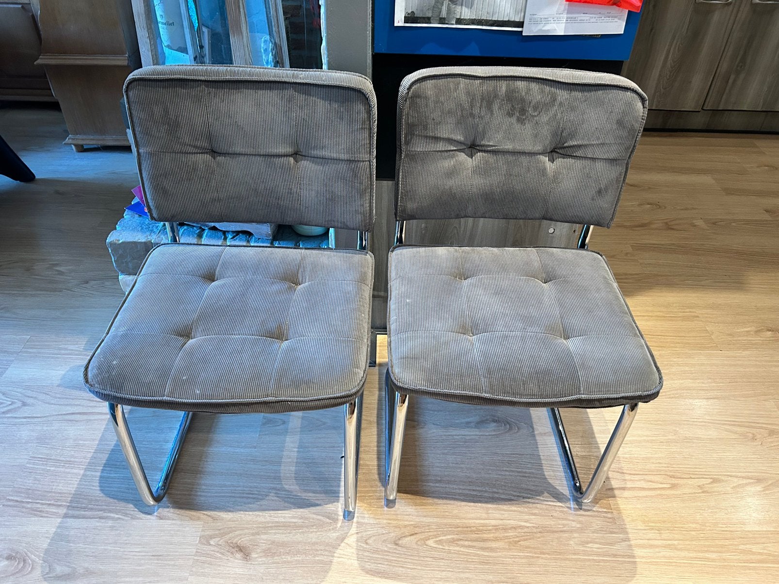 Set van 2 Vintage Buisframe Stoelen  Grijs Ribstof /Corduroy, Huis en Inrichting, Stoelen, Ophalen, Zo goed als nieuw, Grijs