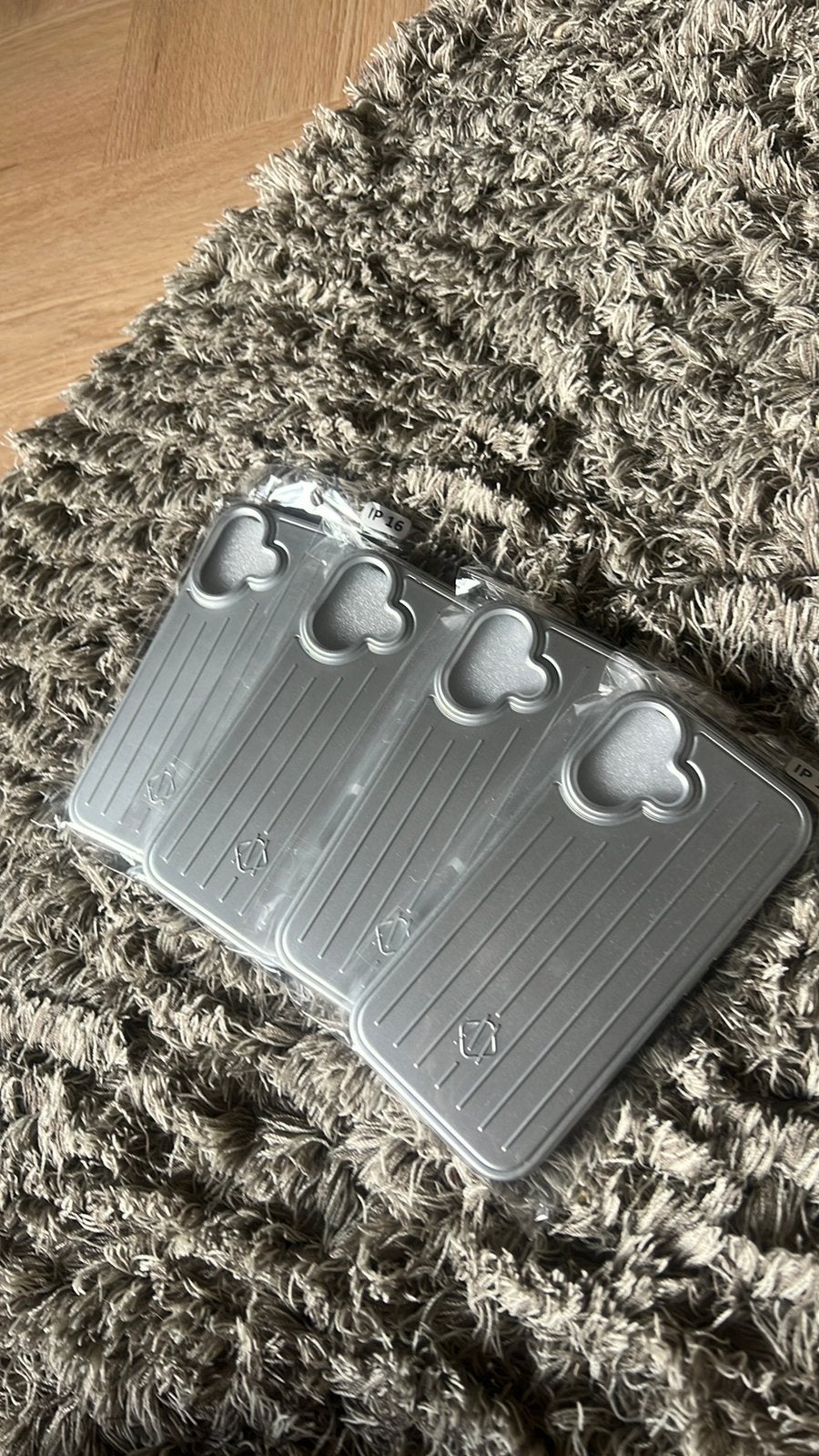 iPhone 16 Rimowa LOOK Hoesje – Nieuw in verpakking, Telecommunicatie, Ophalen of Verzenden, Nieuw