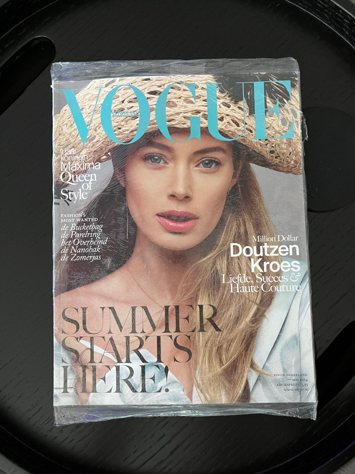 Vogue Nederland Doutzen Kroes 2014 nieuw Summer Starts Here, Boeken, Mode, Ophalen of Verzenden, Zo goed als nieuw, Mode algemeen