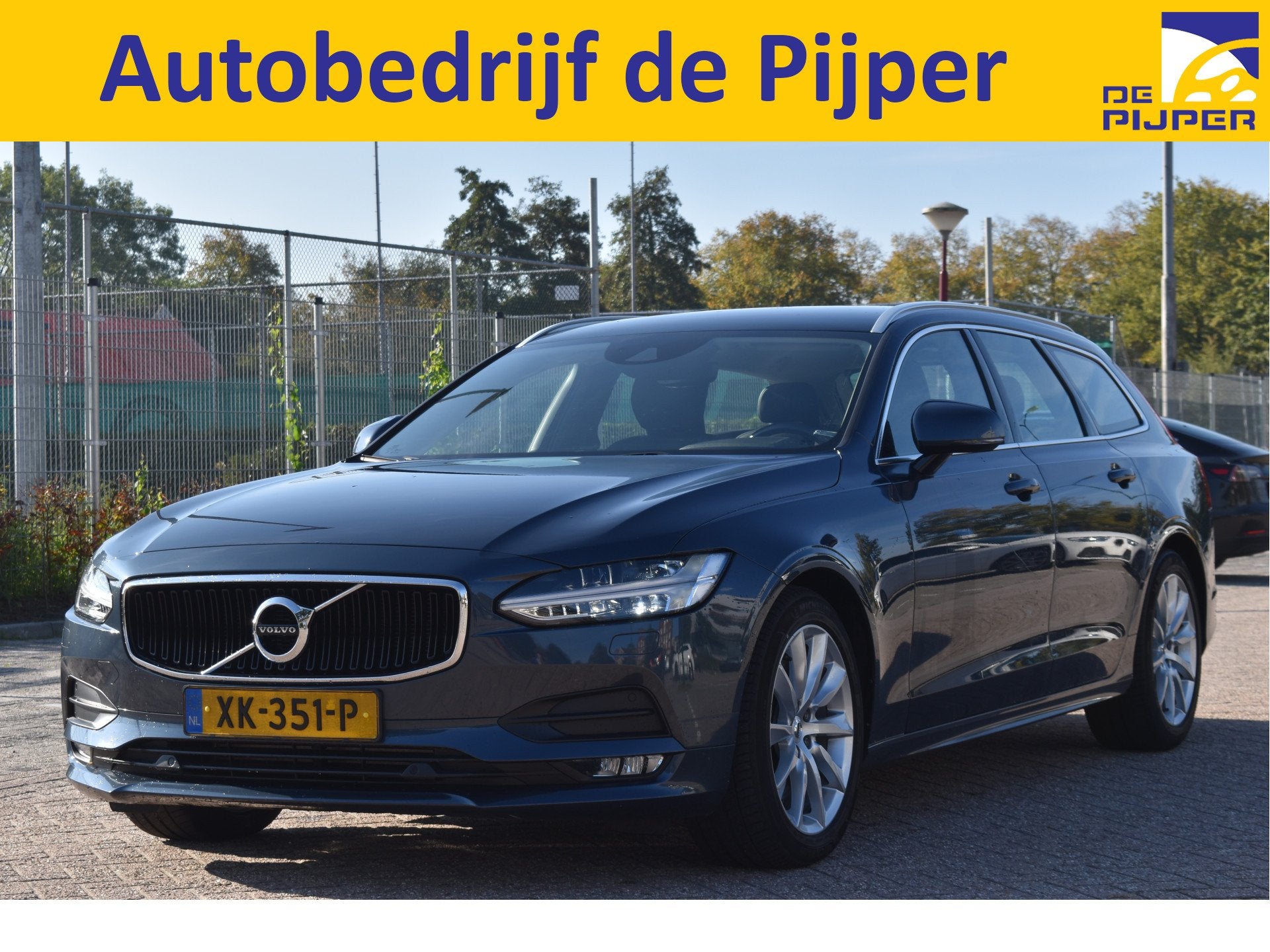 Volvo V90 2.0 T4 Momentum Business Pack Connect 191 pk | NL-, 12 maanden, Blauw, 1616 kg, Verwarmde buitenspiegels