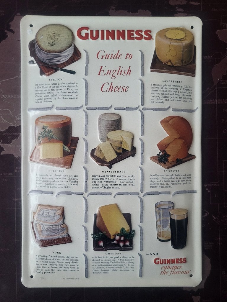 GUINNESS BEER - 327 -  " GUIDE TO ENGLISH CHEESE "., Verzamelen, Biermerken, Ophalen, Nieuw, Reclamebord, Plaat of Schild, Overige merken