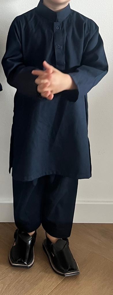 Indian bollywood salwar kurta marineblauw kind 2 jaar, Kinderen en Baby's, Kinderkleding | Maat 98, Ophalen of Verzenden, Zo goed als nieuw