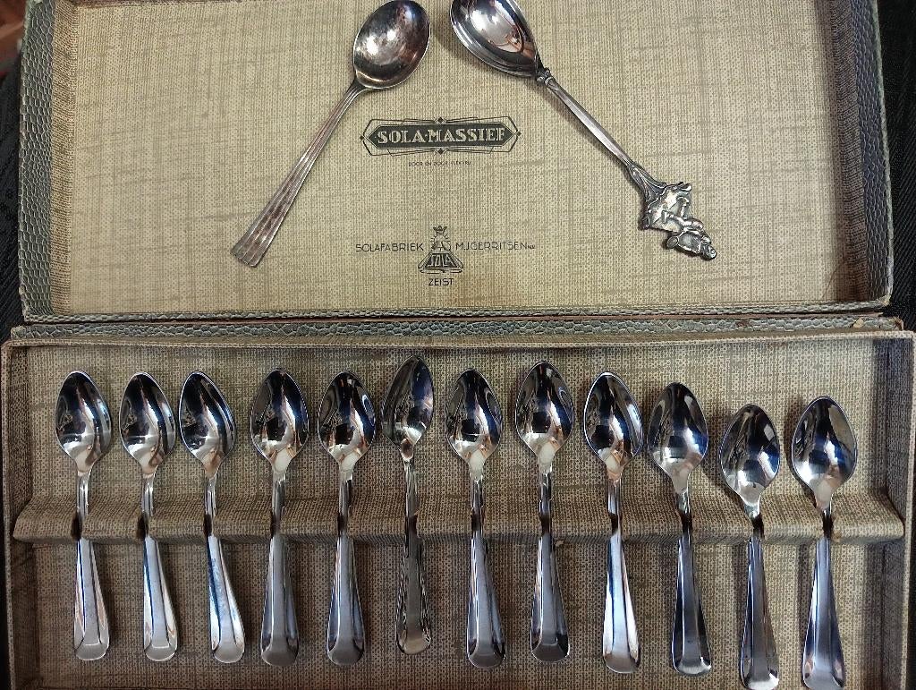 12 Masieve koffielepeltjes  en 2 zilveren, Antiek en Kunst, Antiek | Bestek, Ophalen of Verzenden