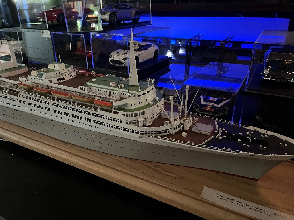 scheepsmodel. SS Rotterdam. C. Dubbelman. Slikkerveer, Ophalen of Verzenden, Zo goed als nieuw